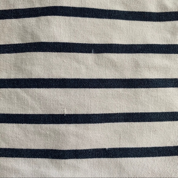 GAP STRIPED BEACH BAG / BACKPACK - Picture 16 of 16